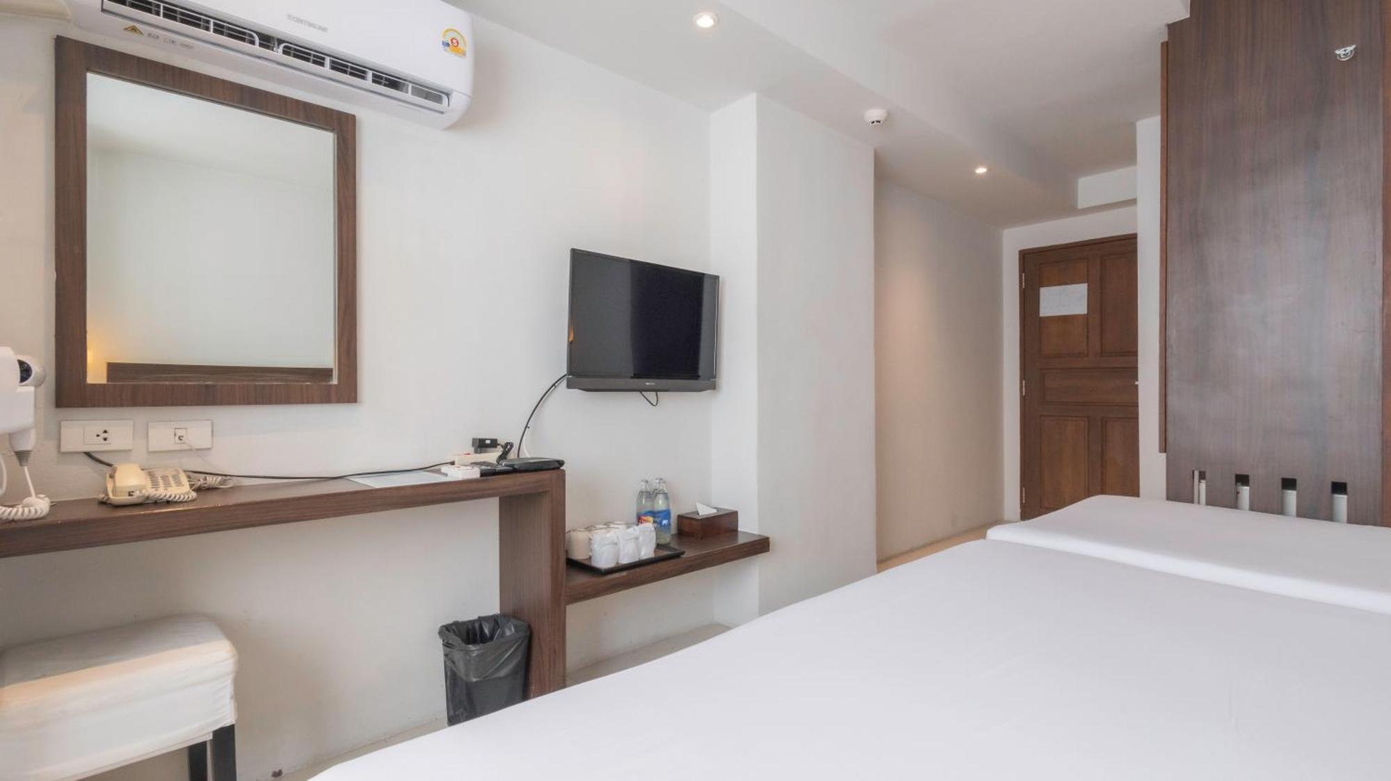 Pas Cher Hotel de Bangkok Buitenkant foto